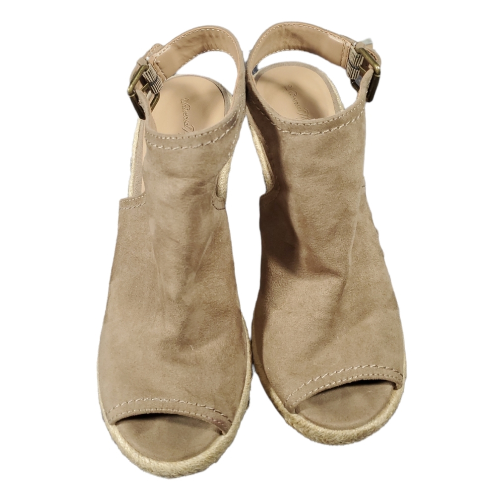 Universal Thread Espadrille Wegdes - image 5